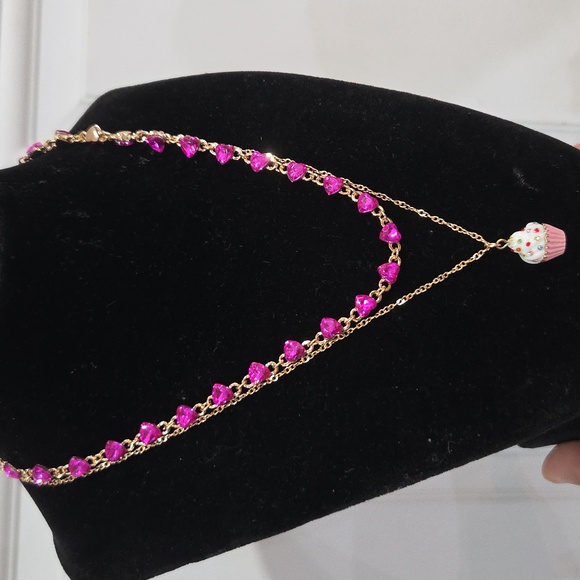 💕🔹️Betsey Johnson 🔹️Pink Heart  Cupcake Crystal Heart  Layer Pendant Necklace - Picture 5 of 6